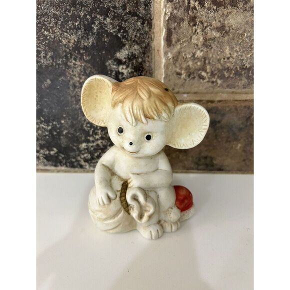 Ceramic Holiday Mouse Figurine Seasonal Christmas  Holiday - Picture 2 of 8